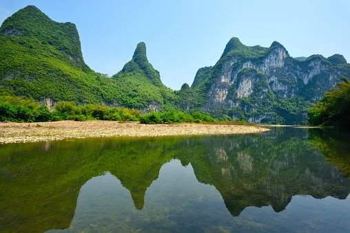 Guangxi: A Land of Natural Beauty and Cultural Heritage Guangxi: A Land of Natural Beauty and Cultural Heritage